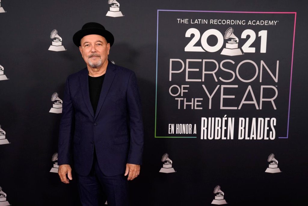 Rubén Blades postpones concert in Panama due to orchestra conductor covid-19