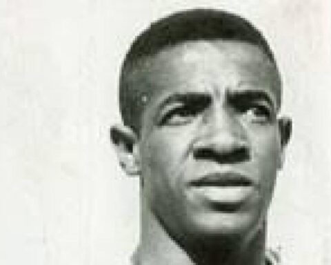 Santos idol who played with Pelé dies