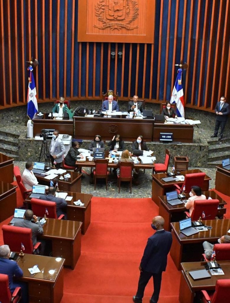 Senado convierte en ley Presupuesto del 2022