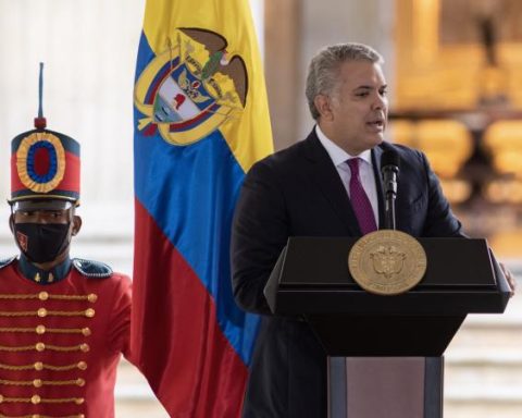 'This is a triumph for Colombia': Duque on minimum increase