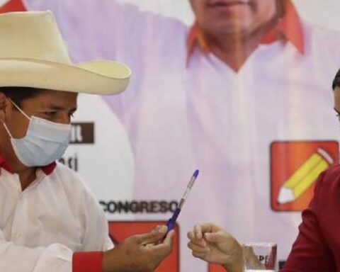 Verónika Mendoza proposed to Pedro Castillo filters to elect “honest” public officials in 2022