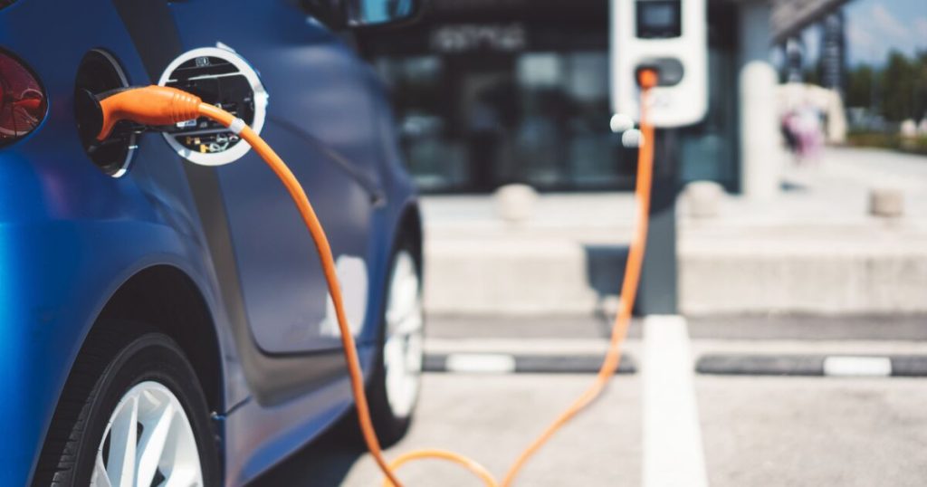 What can Mexico do if the US gives tax incentives to electric cars?