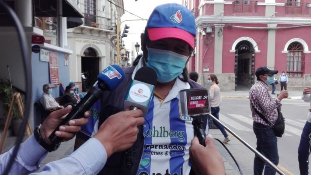 Who is the little canillita that knocked out a MAS leader in Tarija?