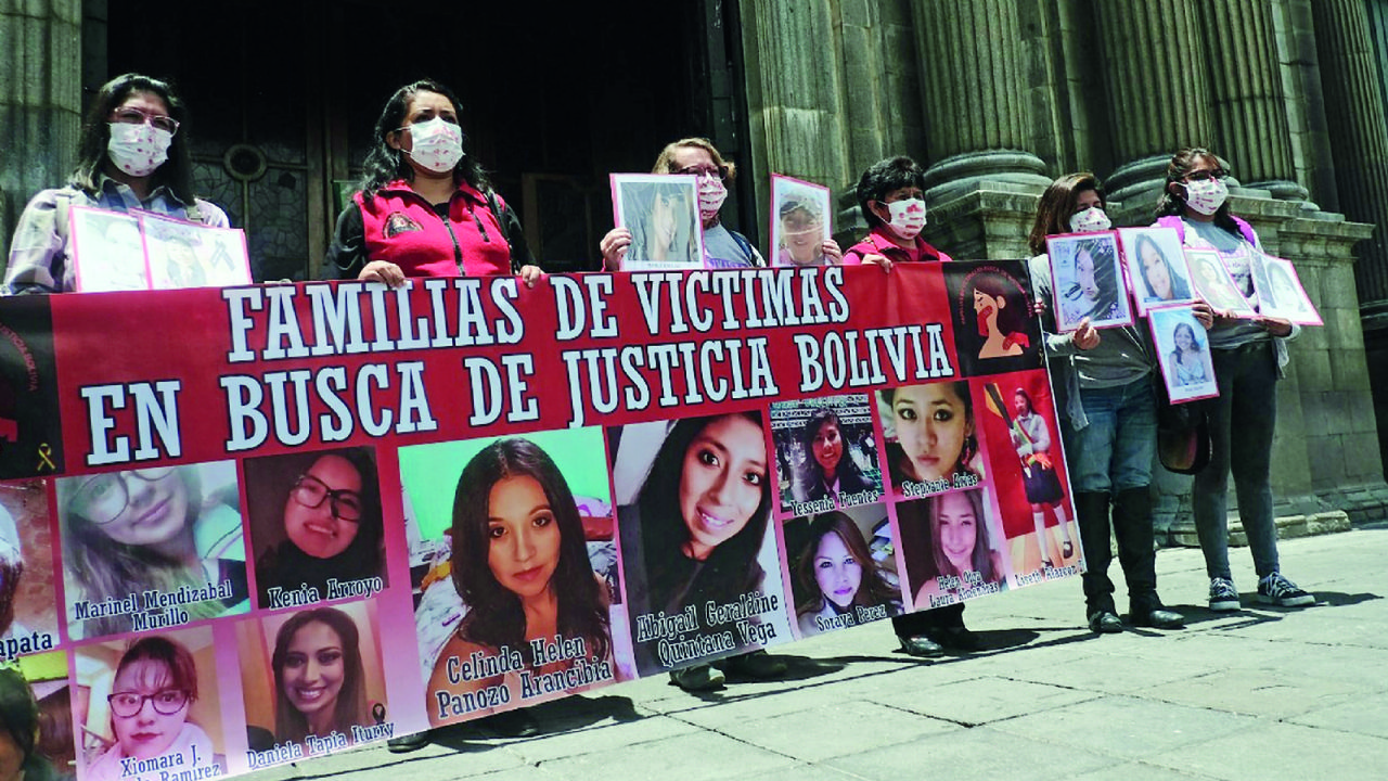 Why has Bolivia not managed to lower than 100 annual femicides since 2015?