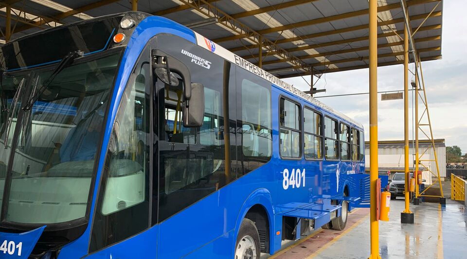 84 buses donated by Japan and assembled in Colombia arrive in Cuba this Thursday