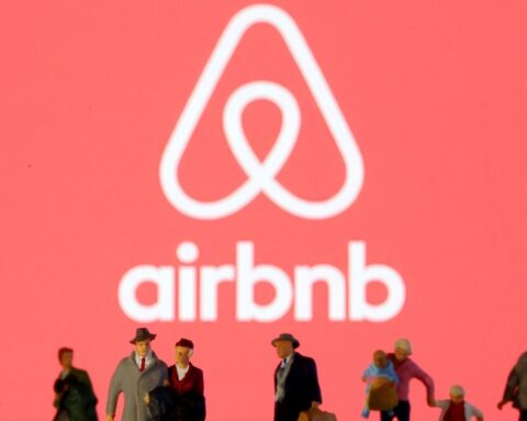 Airbnb posted record accommodations on new year's night