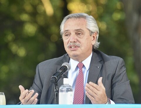 Alberto Fernández will sign loans to finance health and infrastructure projects