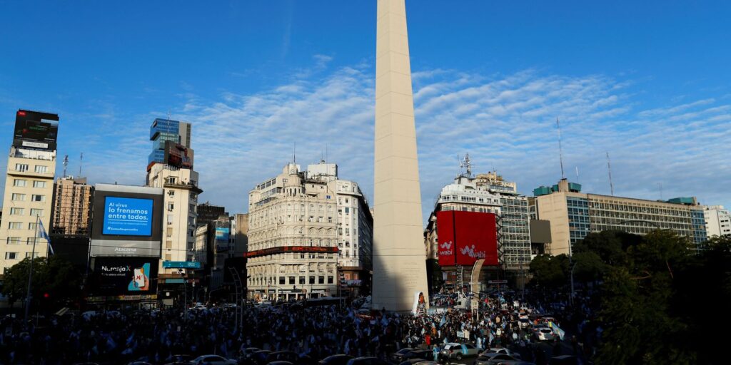 Argentine capital hit by blackout amid heat wave