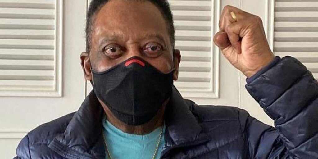 Bad news for Pelé: cancer is widespread