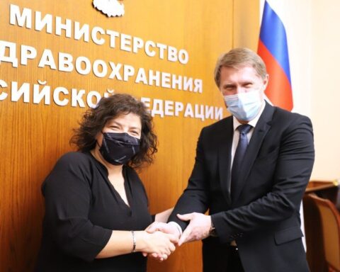 Carla Vizzotti and her Russian counterpart talked about the Sputnik V vaccine: when could the WHO approve it