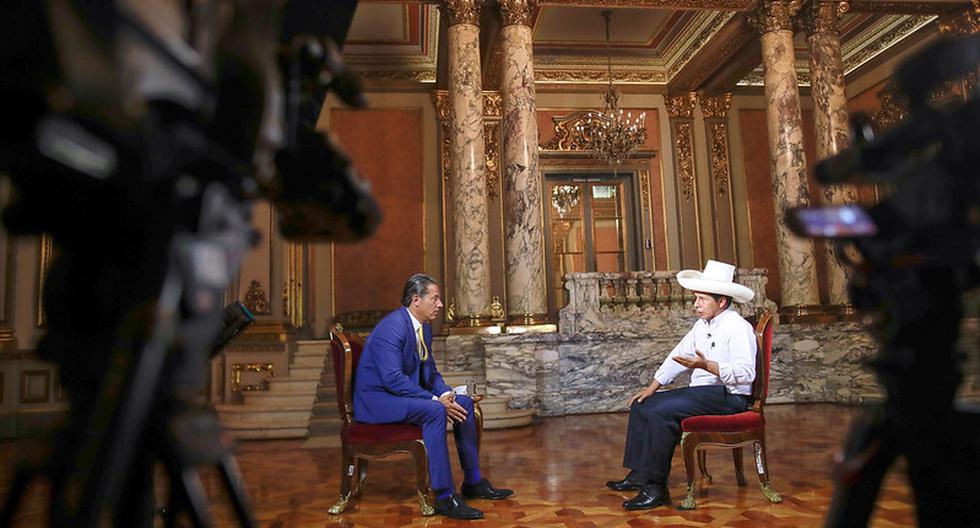 Castillo gives a different version of the meetings with Chávez from Petroperú