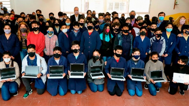 Connect Equality will distribute more than 500 thousand computers for the start of classes