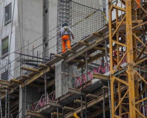 Construction sector continues to lose dynamism