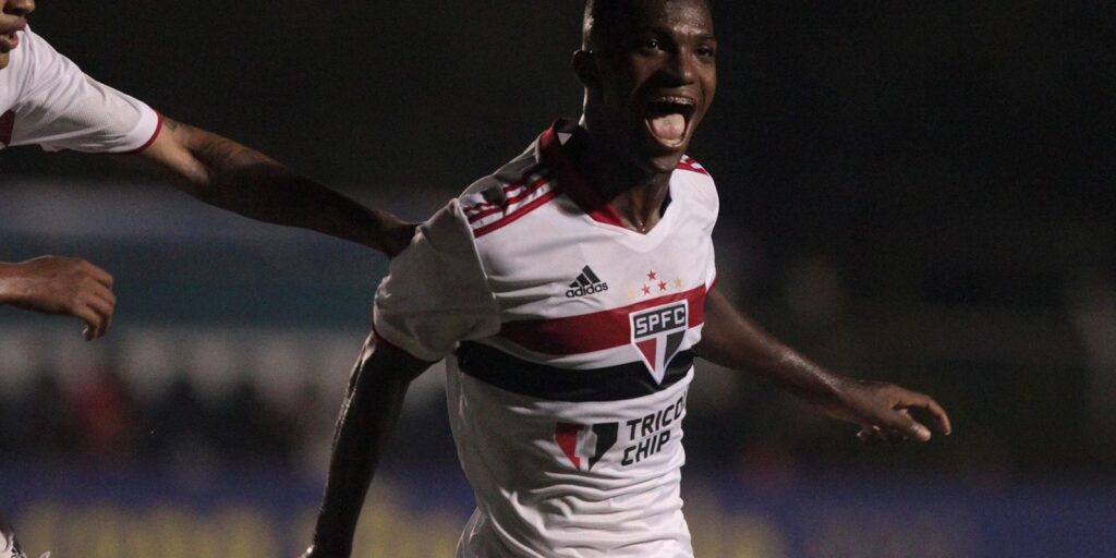 Copinha: In a tumultuous game, São Paulo beats Cruzeiro and goes to the semifinals