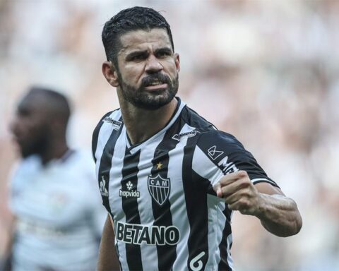 Corinthians go for Diego Costa