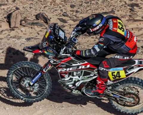 Daniel Nosiglia climbs a position again in the Dakar rally