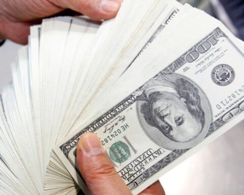 Dollar today: how much is the foreign currency trading for this Thursday, January 27