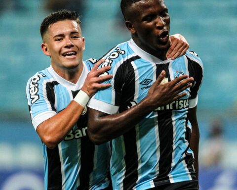 Elias leads Grêmio victory over Caxias for the Gaucho Championship