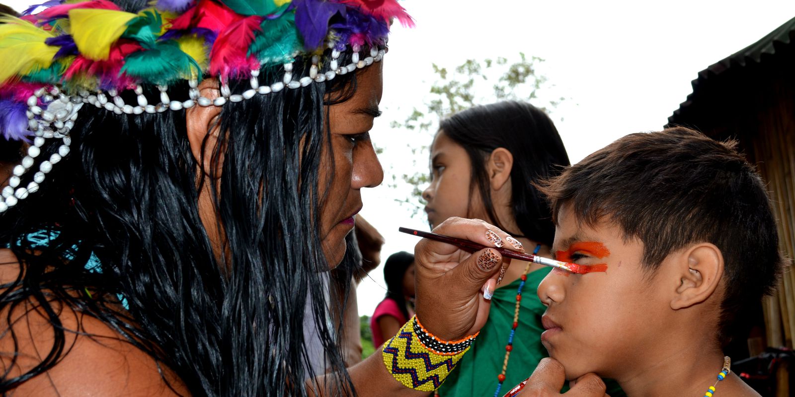 Government details action plan aimed at indigenous children and youth