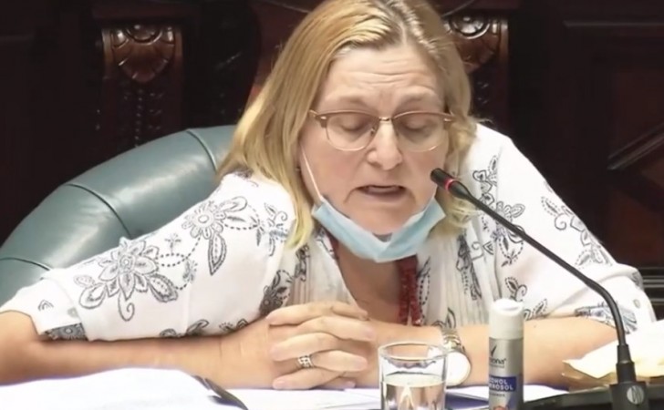 Graciela Bianchi to Esteban Valenti: "I am not answering you because you lost a son"