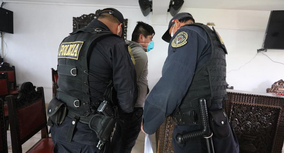 Huancayo: They seize drugs in a car and arrest the driver and three police officers