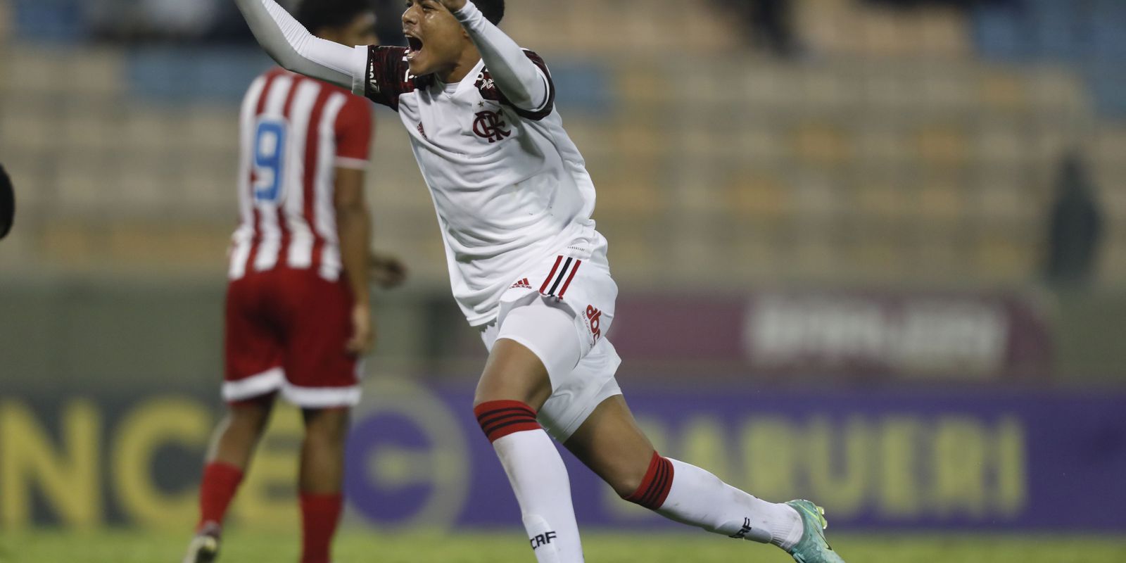 Igor Jesus scores in stoppage time and classifies Flamengo in Copinha