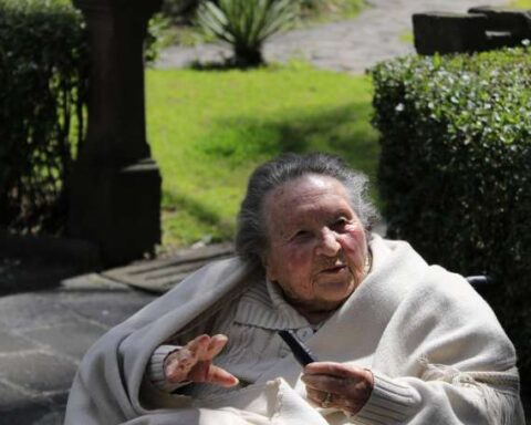 La política y activista fue una luchadora incansable contra la corrupción.