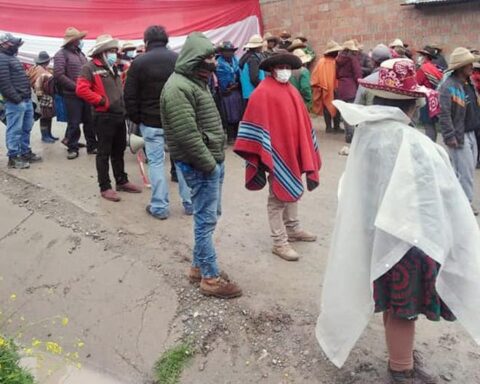 Las Bambas: leaders resign their positions amid blockade in Ccapacmarca (PHOTOS)