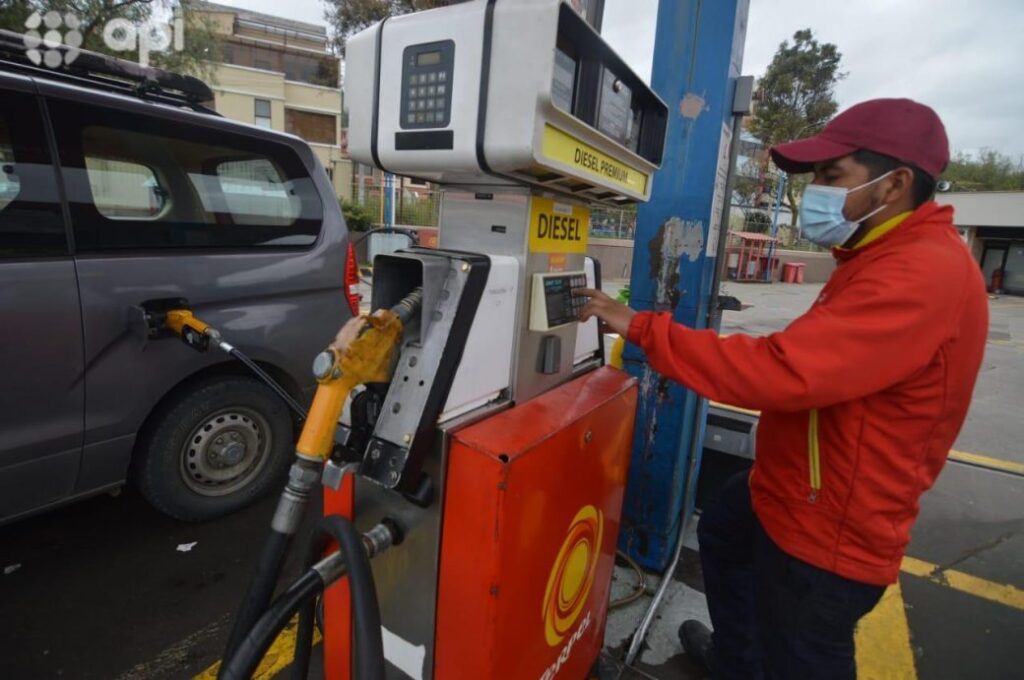 El Gobierno comenzó a abrir el mercado de gasolinas y gas natural a la empresa privada desde finales de 2021.