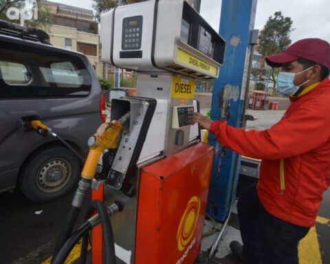 El Gobierno comenzó a abrir el mercado de gasolinas y gas natural a la empresa privada desde finales de 2021.