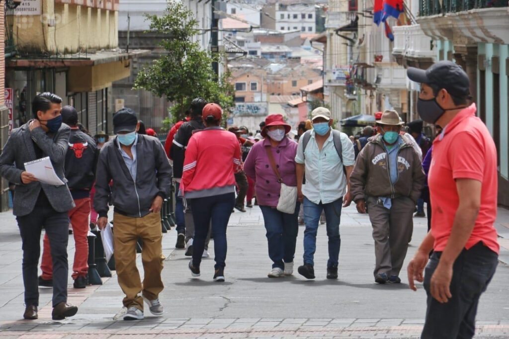 HECHO. La sociedad ecuatoriana sobrevive sin cohesión social y poco desarrollo