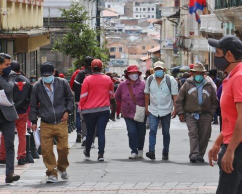 HECHO. La sociedad ecuatoriana sobrevive sin cohesión social y poco desarrollo