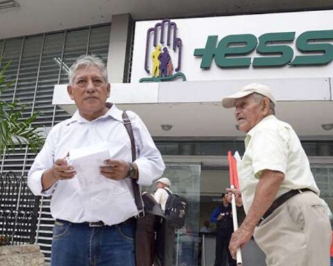 APORTE. La jubilación del IESS no alcanza para cubrir todos los gastos que un adulto mayor tiene.