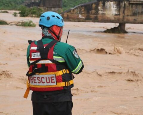 Municipalities are flooded because the banks of the rivers are deforested