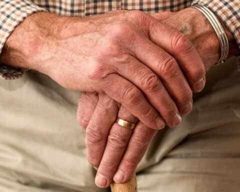 Older adult collects 100,000 signatures for banks to attend to them in person