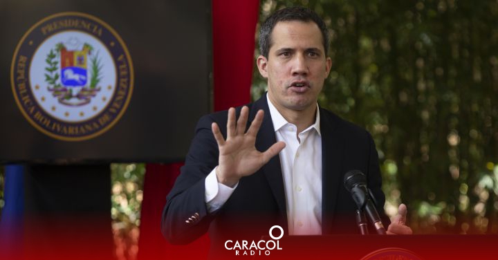 Opposition assembly extends Guaidó as head of the Presidency