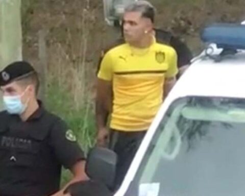 Police detain Peñarol player Nicolás Schiappacasse with a 9-millimeter pistol
