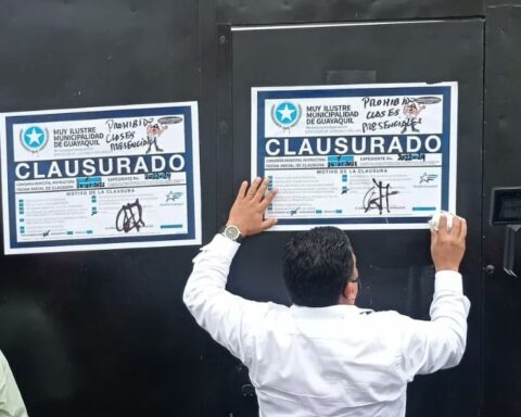 La alcaldesa Viteri insiste en hacer respetar la suspensión de clases presenciales por 30 días.