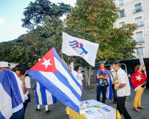 Prisoners Defenders identified 842 political prisoners in Cuba, "a fraction of the actual total"