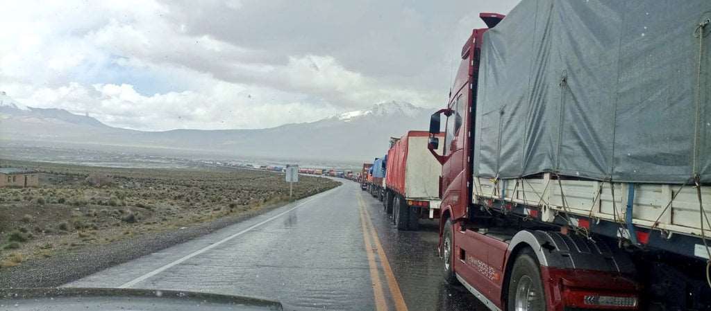 Problems on the border with Chile cause cost overruns of $250,000 per day to Bolivian companies