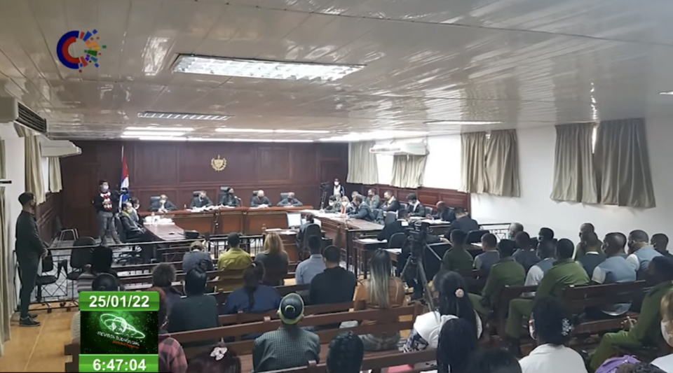 Strong operation before the trial of 33 11J protesters in Havana