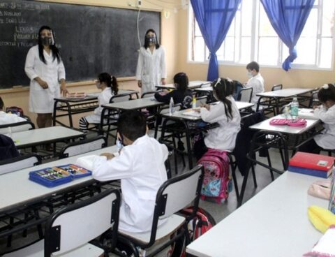 The Buenos Aires Government manages the "absolute face-to-face" in the classrooms