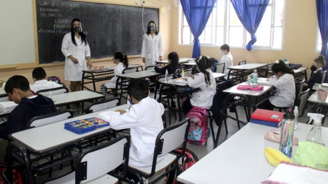 The Buenos Aires Government manages the "absolute face-to-face" in the classrooms