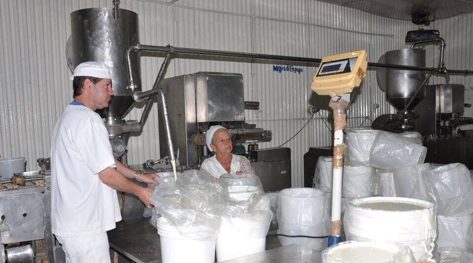 The Ordering Task triples the price of milk and cheese in Sancti Spíritus