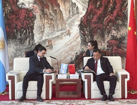 The agreement with China advances for the construction of the Kirchner and Cepernic dams