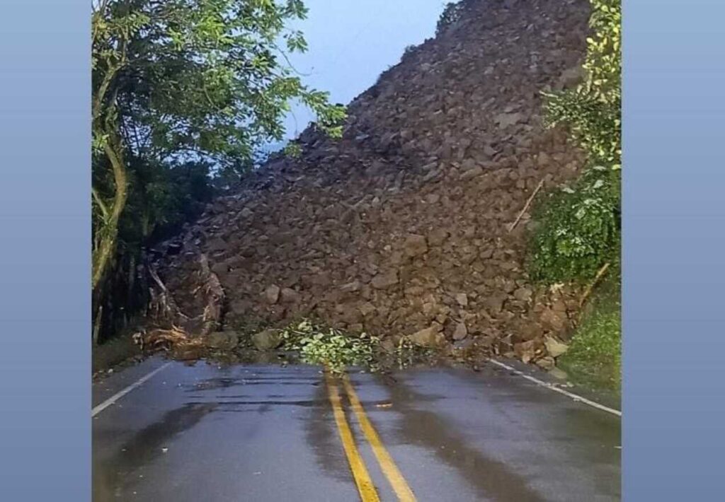 They enabled the Troncal del Café after removing the collapse in Amagá