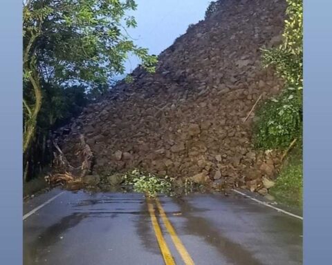 They enabled the Troncal del Café after removing the collapse in Amagá