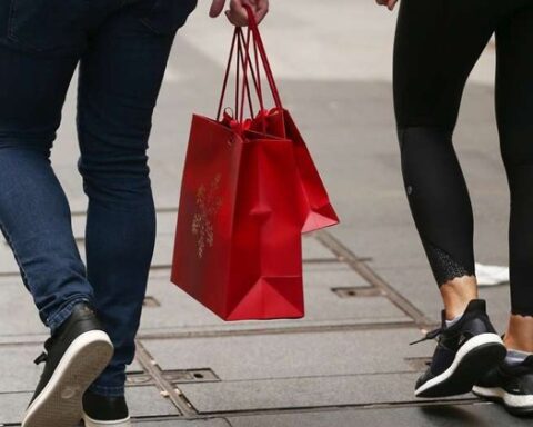 Uruguayan financial company makes a "moderately optimistic" forecast for 2022