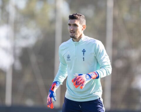 El portero argentino Matías Dituro, durante un entrenamiento del Celta.