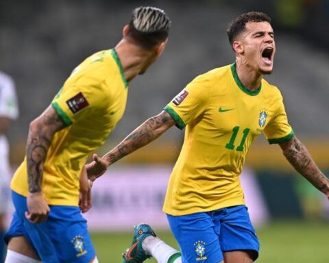 4-0: Coutinho scores in Brazil's win